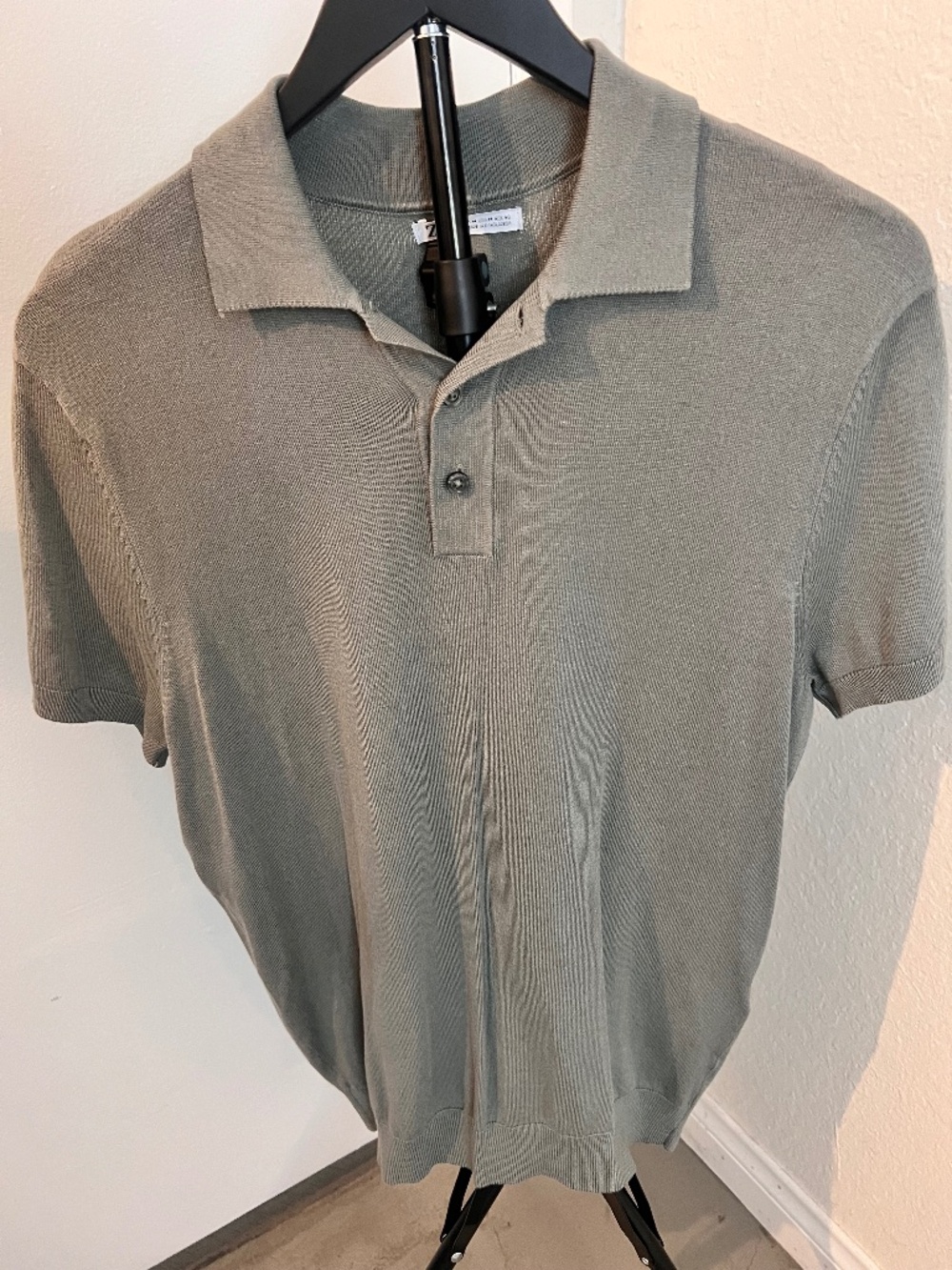 Zara Mens Sage Green Knit Polo  | Size Medium
